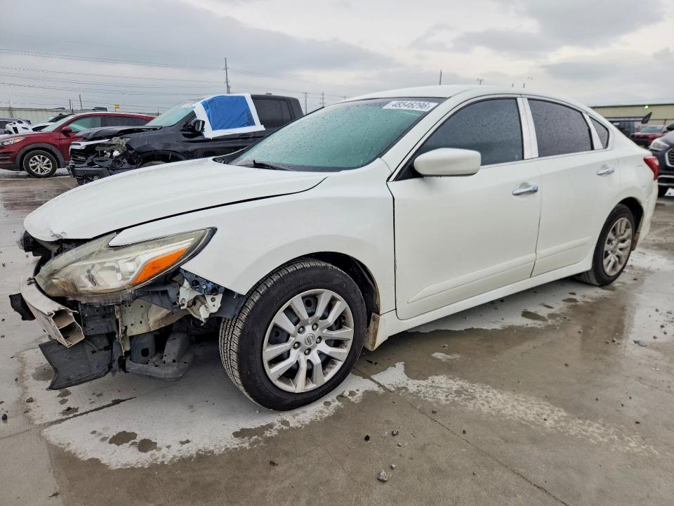 Auction sale of the 2018 Nissan Altima, vin: 1N4AL3AP8JC229895, lot number: 48546296