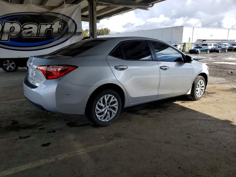 Aukcja sprzedaży 2017 Toyota Corolla, vin: 5YFBURHE2HP632856, numer aukcji: 50258326
