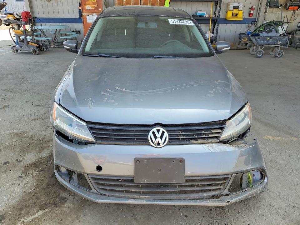 2012 Volkswagen Jetta მანქანა იყიდება აუქციონზე, vin: 3VWDP7AJ4CM306131, აუქციონის ნომერი: 51925396