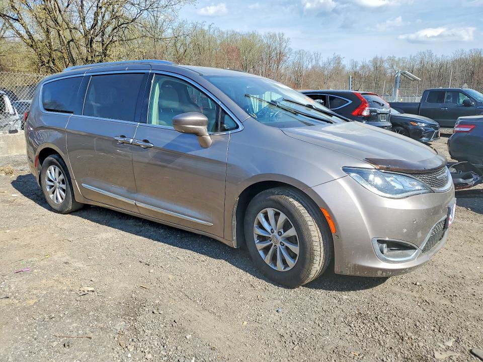 Продажа на аукционе авто 2018 Chrysler Pacifica, vin: 2C4RC1EG9JR139240, номер лота: 48455126