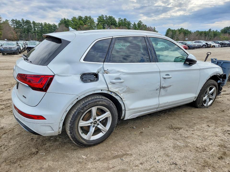 48042156 :رقم المزاد ، WA1AAAFY3M2033356 vin ، 2021 Audi Q5 مزاد بيع