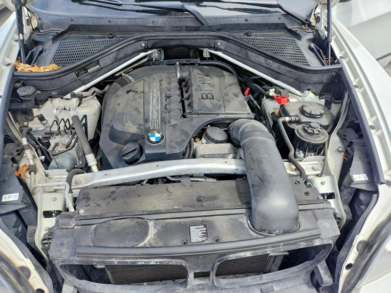 48176076 :رقم المزاد ، 5UXZV4C59D0E05210 vin ، 2013 Bmw X5 مزاد بيع