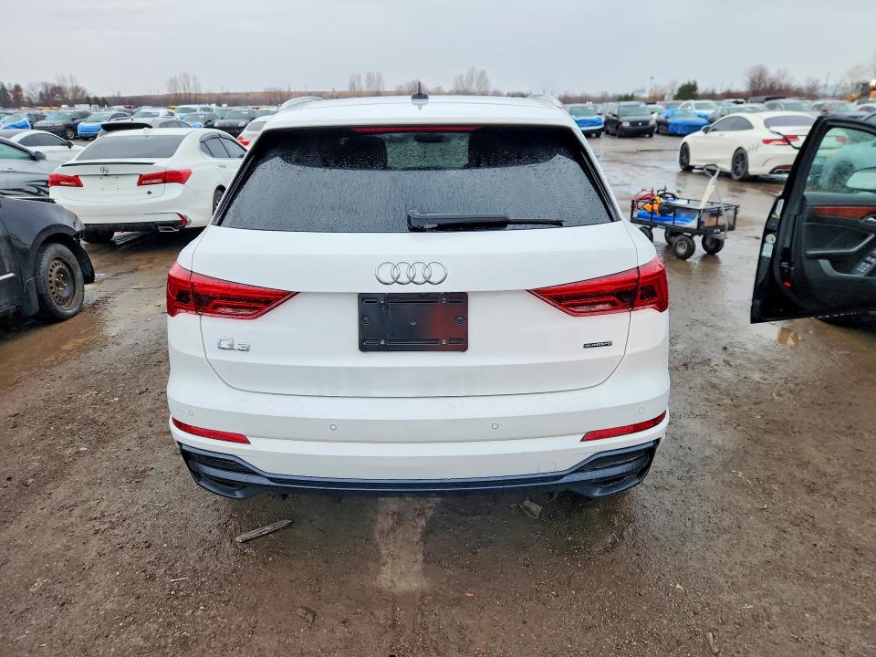 2020 Audi Q3 მანქანა იყიდება აუქციონზე, vin: WA1FECF3XL1077059, აუქციონის ნომერი: 49107806