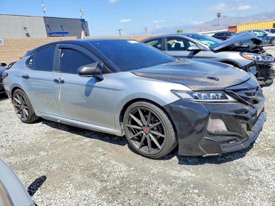 49763196 :رقم المزاد ، 4T1BZ1HKXKU029927 vin ، 2019 Toyota Camry مزاد بيع