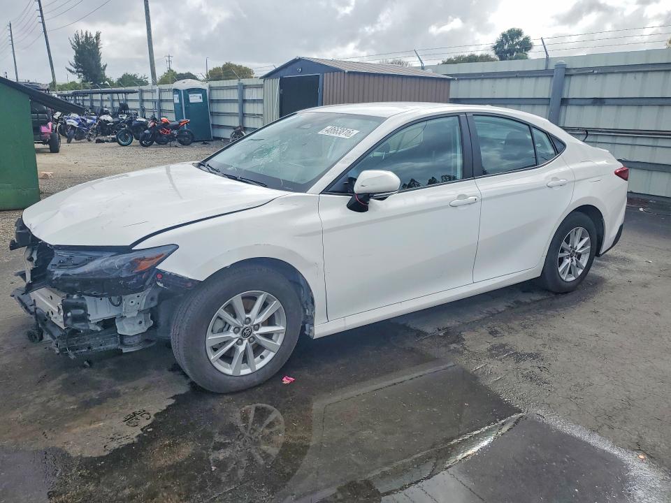 2025 Toyota Camry მანქანა იყიდება აუქციონზე, vin: 4T1DAACK4SU145678, აუქციონის ნომერი: 48663816