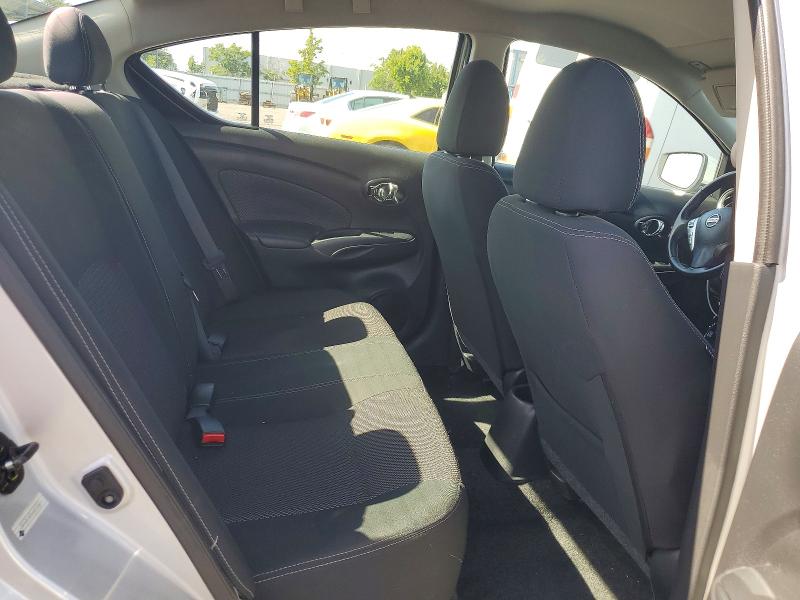 51310326 :رقم المزاد ، 3N1CN7AP1JL872262 vin ، 2018 Nissan Versa مزاد بيع