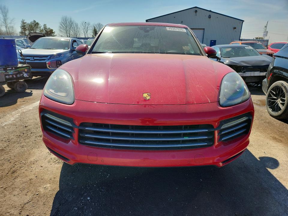 49307026 :رقم المزاد ، WP1AA2AYXNDA01995 vin ، 2022 Porsche Cayenne مزاد بيع