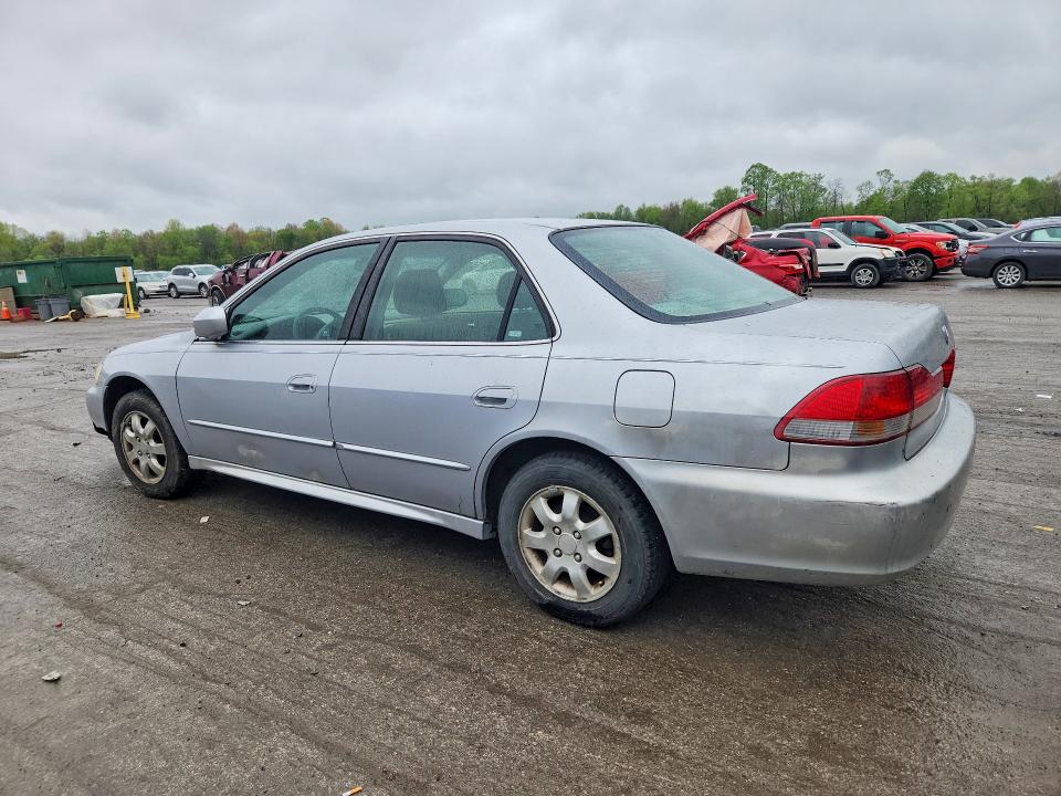 51933146 :رقم المزاد ، 1HGCG56662A166166 vin ، 2002 Hond Accord مزاد بيع