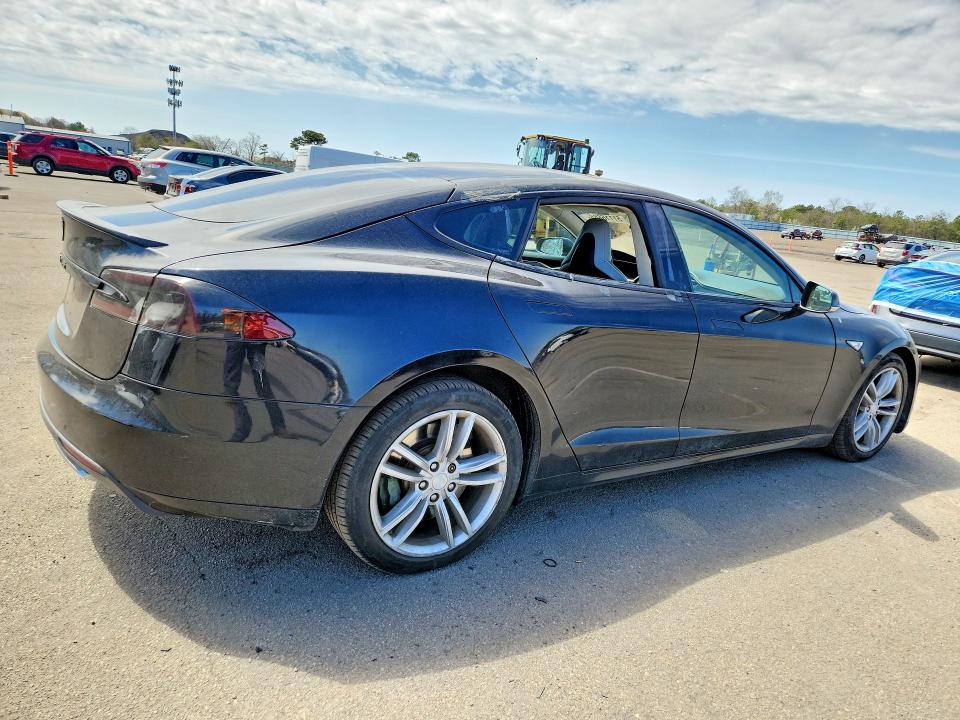 Продажа на аукционе авто 2013 Tesla Model S, vin: 5YJSA1DP6DFP14029, номер лота: 51116666