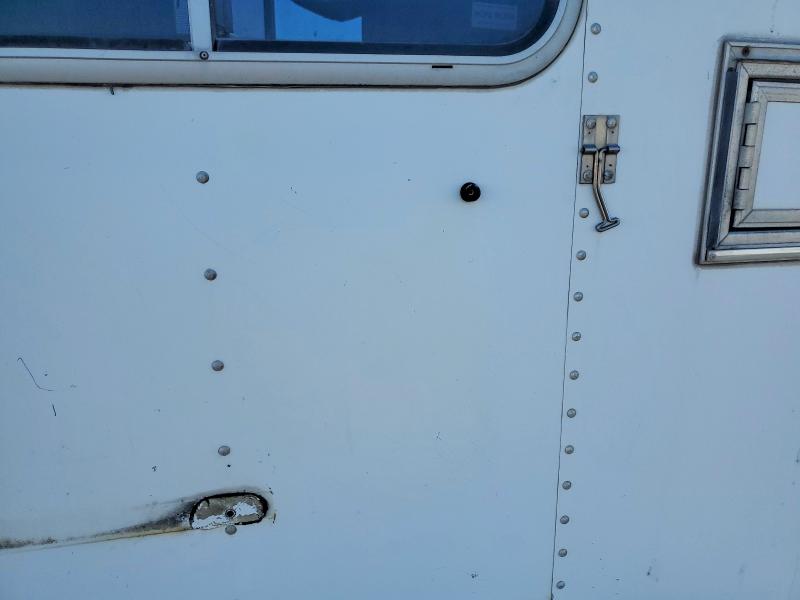 47509736 :رقم المزاد ، 4FGL01122YC032682 vin ، 2000 Unknown Recreational Vehicle (rv) مزاد بيع
