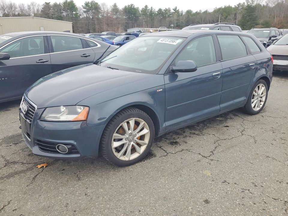 48137096 :رقم المزاد ، WAUBEAFM0CA151801 vin ، 2012 Audi A3 مزاد بيع