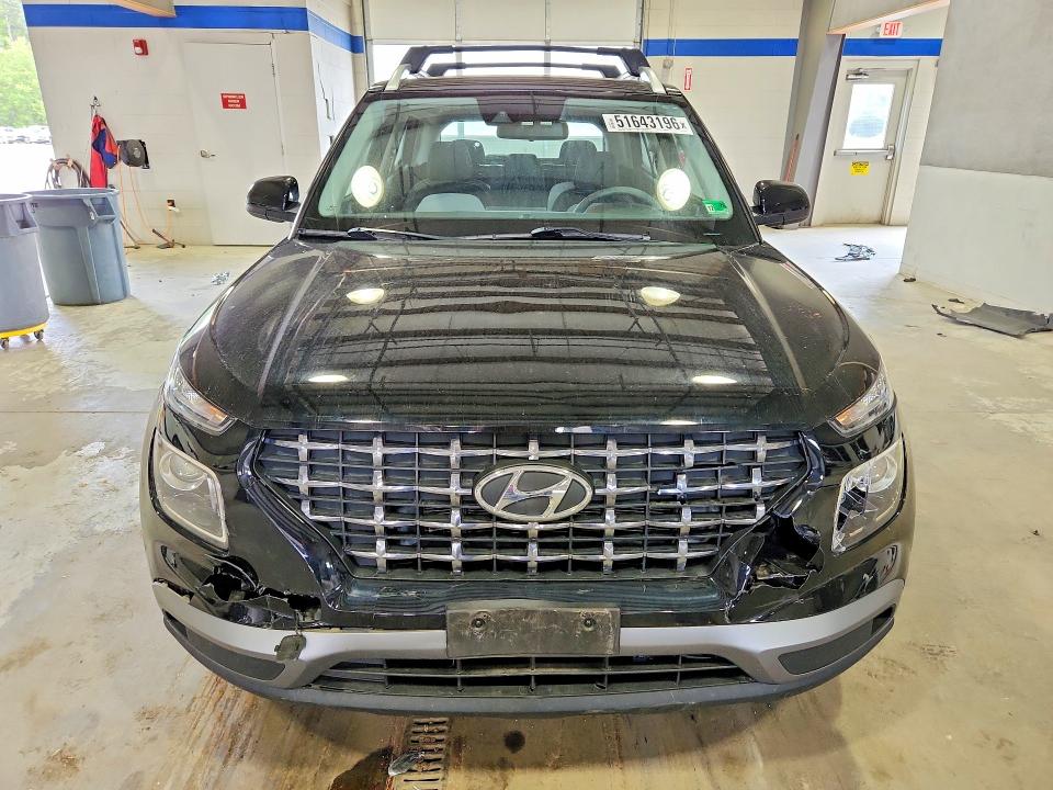 51643196 :رقم المزاد ، KMHRC8A39NU188776 vin ، 2022 Hyundai Venue مزاد بيع