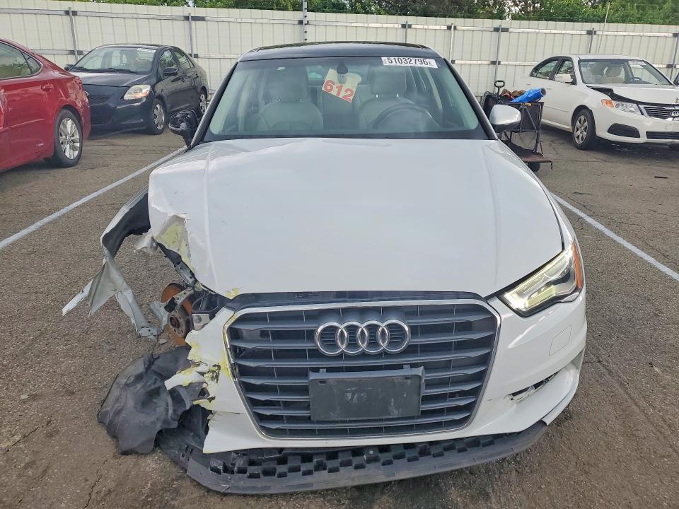 Продажа на аукционе авто 2015 Audi A3, vin: WAUACGFF8F1128325, номер лота: 51032796