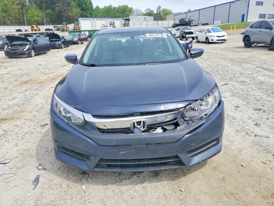 48614116 :رقم المزاد ، 2HGFC2F5XHH523552 vin ، 2017 Honda Civic مزاد بيع