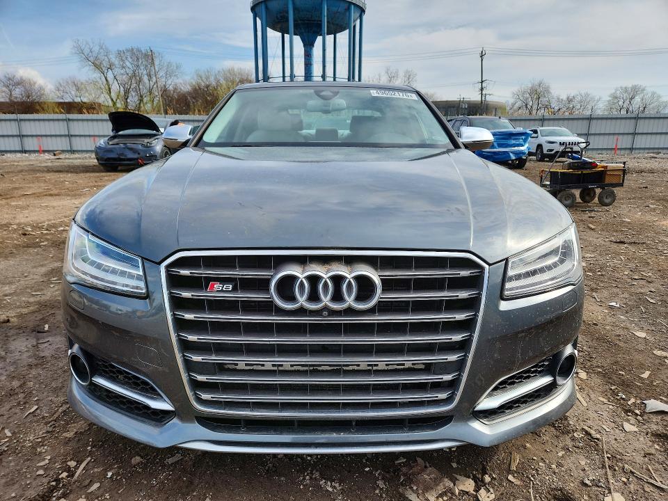 49652176 :رقم المزاد ، WAUD2AFD1EN002875 vin ، 2014 Audi S8 مزاد بيع