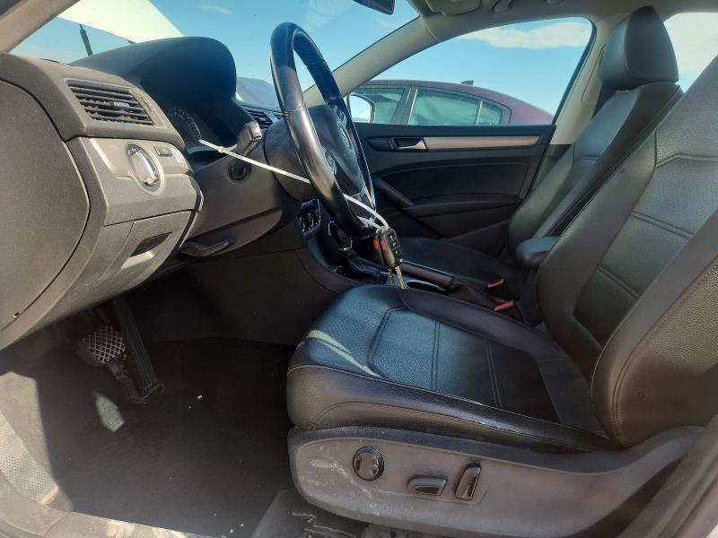 51477816 :رقم المزاد ، 1VWBN7A38EC036498 vin ، 2014 Volkswagen Passat مزاد بيع