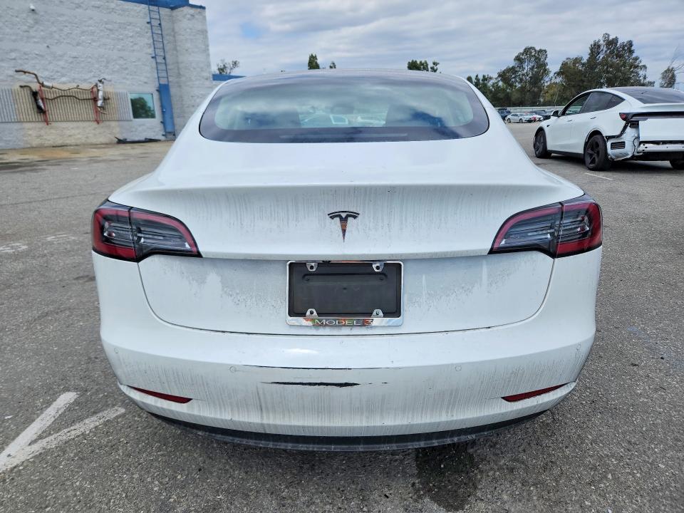 Продаж на аукціоні авто 2021 Tesla Model 3, vin: 5YJ3E1EAXMF052099, номер лоту: 51353076