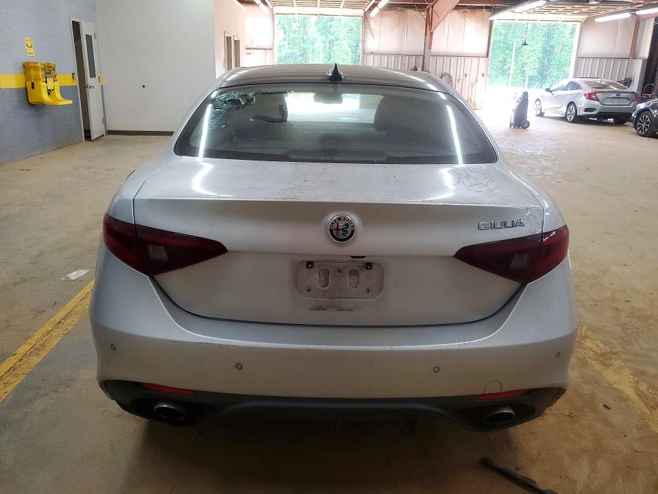 2017 Alfa Romeo Giulia მანქანა იყიდება აუქციონზე, vin: ZARFAEBN6H7551961, აუქციონის ნომერი: 50451486