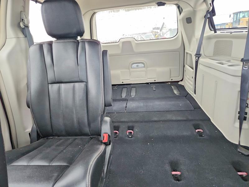 2015 Chrysler Town & Country მანქანა იყიდება აუქციონზე, vin: 2C4RC1BGXFR731628, აუქციონის ნომერი: 47438066