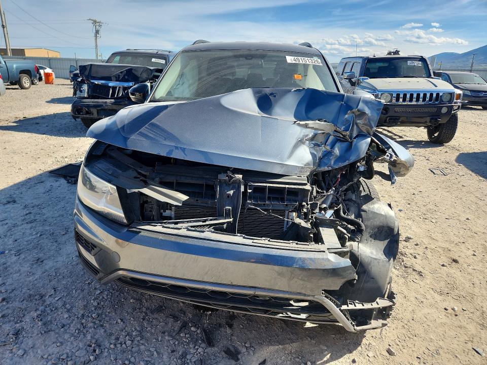 49151326 :رقم المزاد ، 3VV3B7AX6JM210064 vin ، 2018 Volkswagen Tiguan مزاد بيع