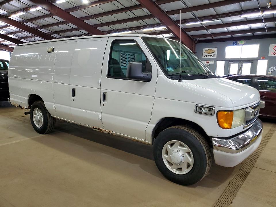 51632156 :رقم المزاد ، 1FTSS34L43HB41152 vin ، 2003 Ford Econoline مزاد بيع
