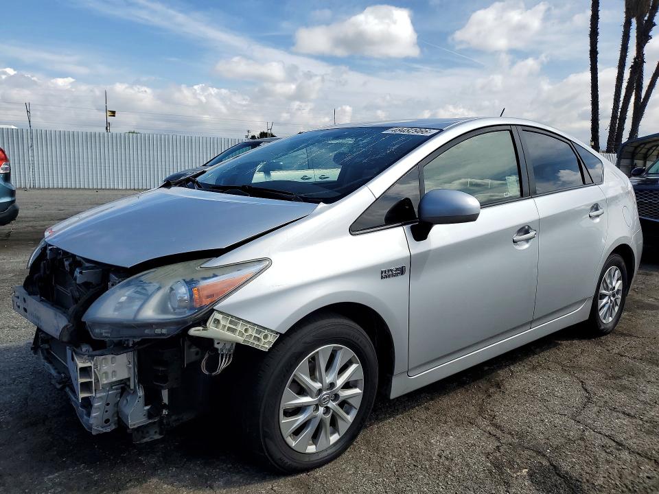 Продажа на аукционе авто 2015 Toyota Prius Plug-in Hybrid, vin: JTDKN3DP9F3073958, номер лота: 48482966