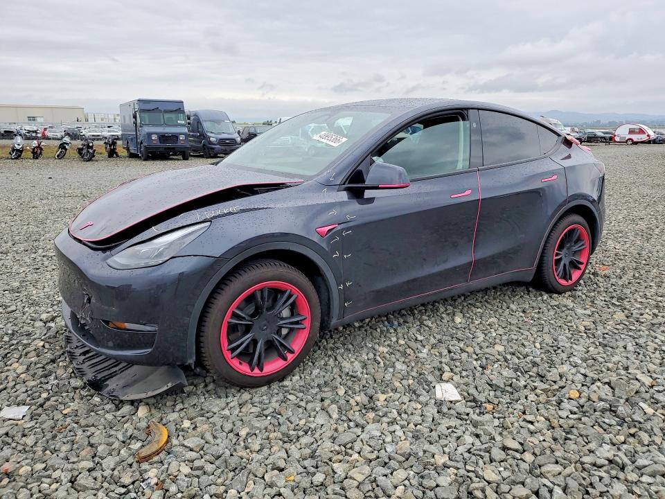 48095366 :رقم المزاد ، 7SAYGDEE2RF060907 vin ، 2024 Tesla Model Y مزاد بيع