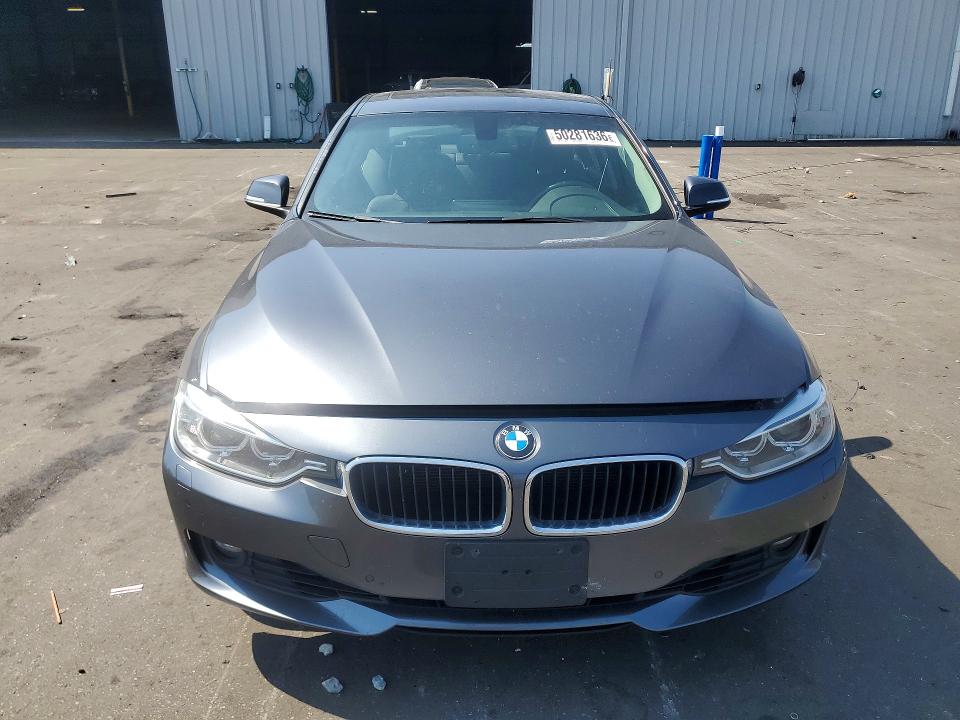 2014 Bmw 328 მანქანა იყიდება აუქციონზე, vin: WBA3B5G56ENS10986, აუქციონის ნომერი: 50281636