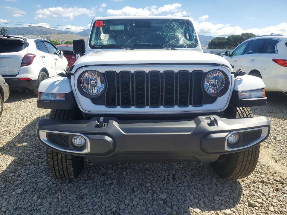 Продаж на аукціоні авто 2024 Jeep Gladiator, vin: 1C6HJTAG2RL105817, номер лоту: 51021026