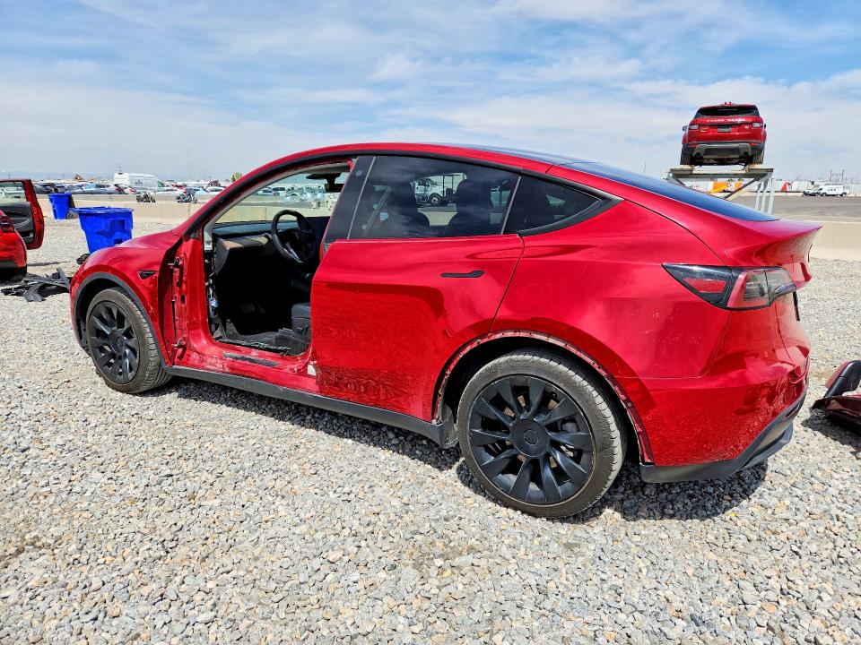 50501046 :رقم المزاد ، 7SAYGDEE4NF386380 vin ، 2022 Tesla Model Y مزاد بيع