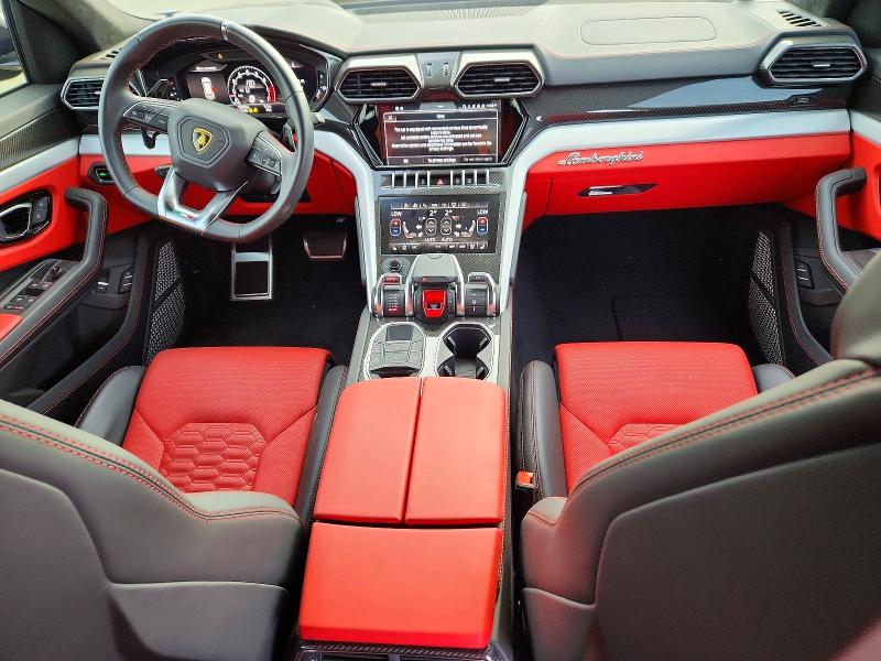 Продажа на аукционе авто 2022 Lamborghini Urus, vin: ZPBUA1ZL6NLA17160, номер лота: 93206445