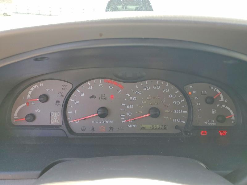 2002 Toyota Sequoia მანქანა იყიდება აუქციონზე, vin: 5TDBT44A72S100347, აუქციონის ნომერი: 49783836