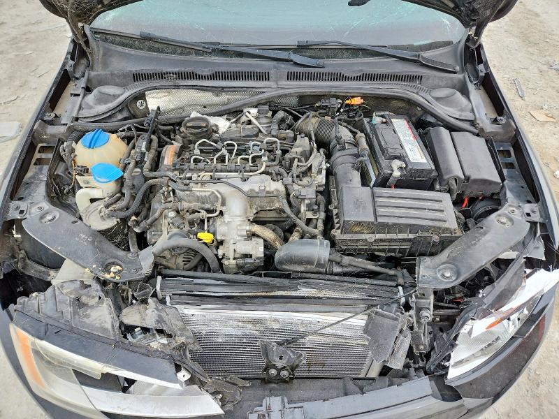 49989646 :رقم المزاد ، 3VWLL7AJ0EM372590 vin ، 2014 Volkswagen Jetta مزاد بيع