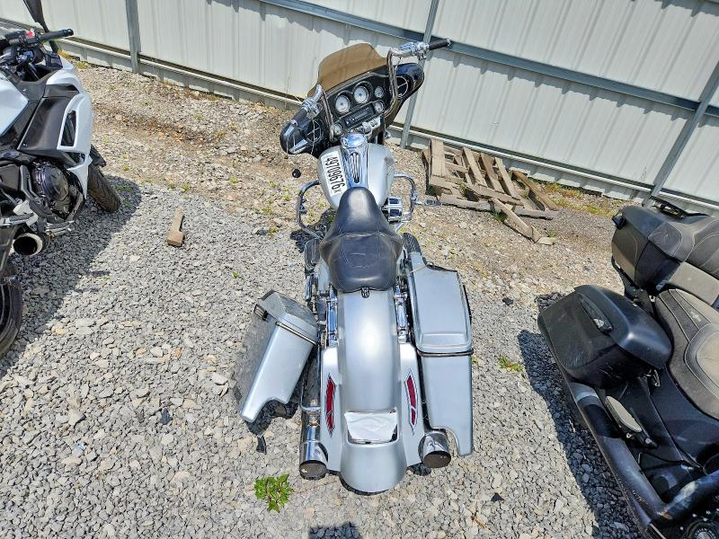 2010 Harley-davidson Flhx მანქანა იყიდება აუქციონზე, vin: 1HD1KB417AB601049, აუქციონის ნომერი: 49709676