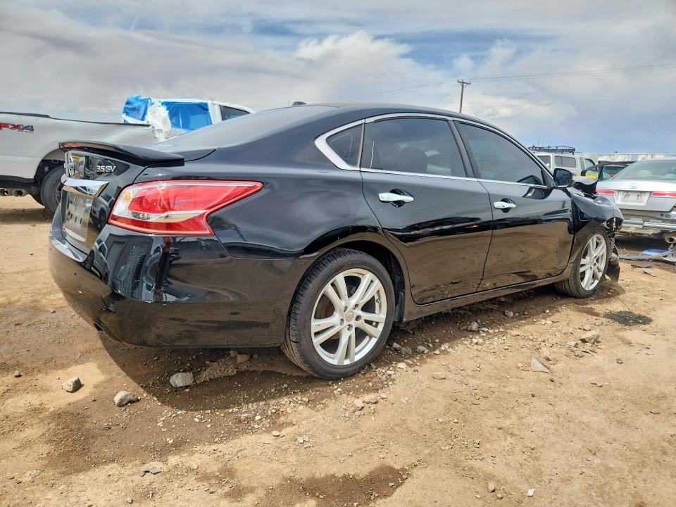 2013 Nissan Altima მანქანა იყიდება აუქციონზე, vin: 1N4BL3AP9DN413093, აუქციონის ნომერი: 49625416