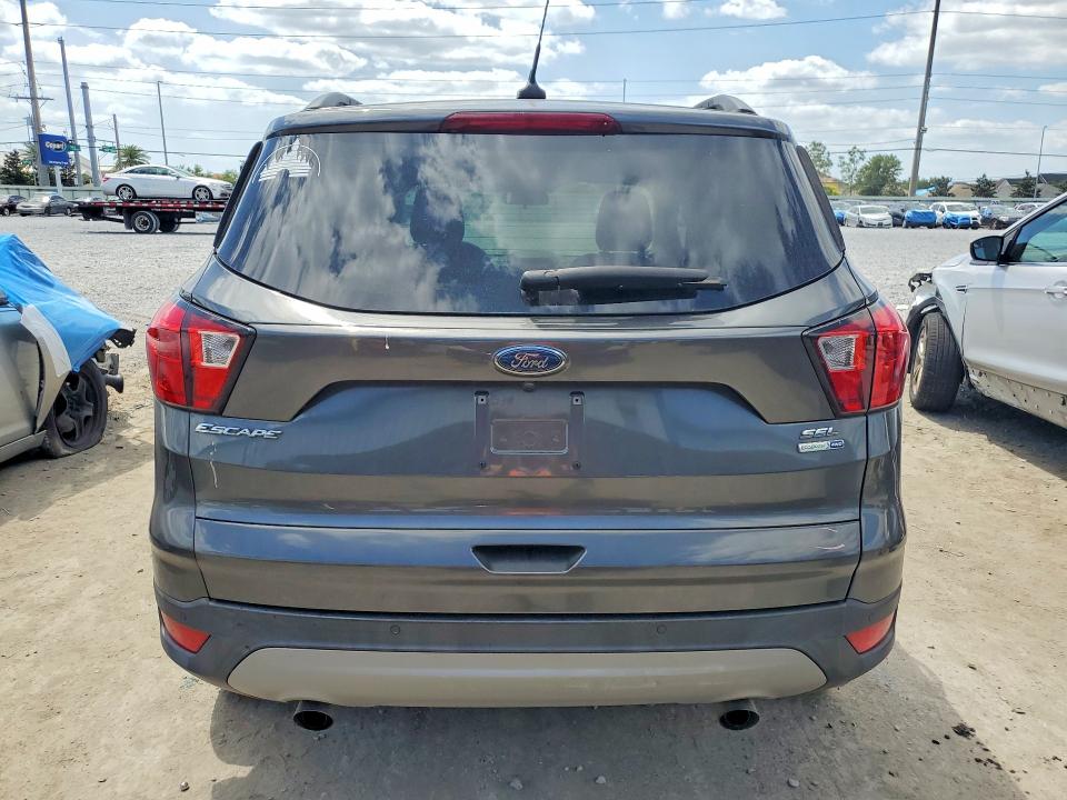 49739156 :رقم المزاد ، 1FMCU9HD8KUA75131 vin ، 2019 Ford Escape مزاد بيع