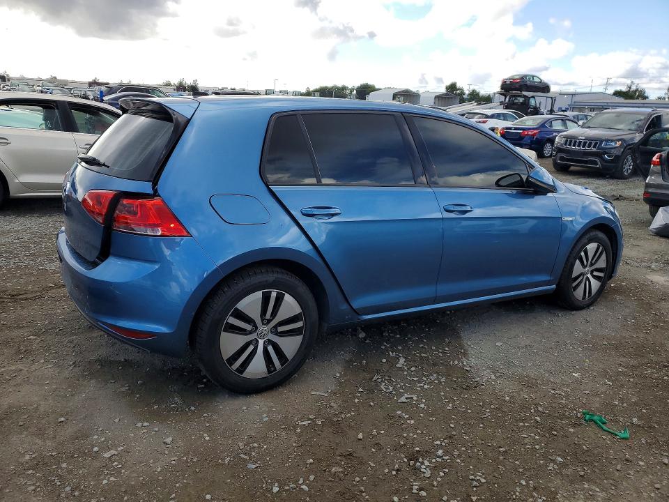 50001306 :رقم المزاد ، WVWPP7AUXFW911088 vin ، 2015 Volkswagen E-golf مزاد بيع