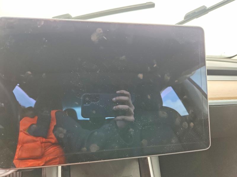50916606 :رقم المزاد ، 5YJ3E1EB2JF086848 vin ، 2018 Tesla Model 3 مزاد بيع