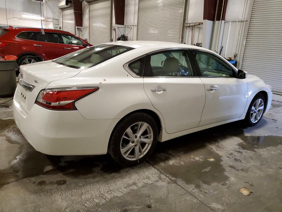 50763616 :رقم المزاد ، 1N4AL3APXFN337091 vin ، 2015 Nissan Altima مزاد بيع