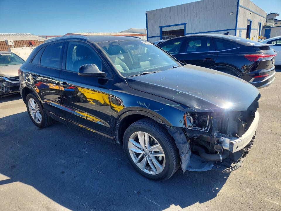48487096 :رقم المزاد ، WA1BCCFS9HR007136 vin ، 2017 Audi Q3 مزاد بيع