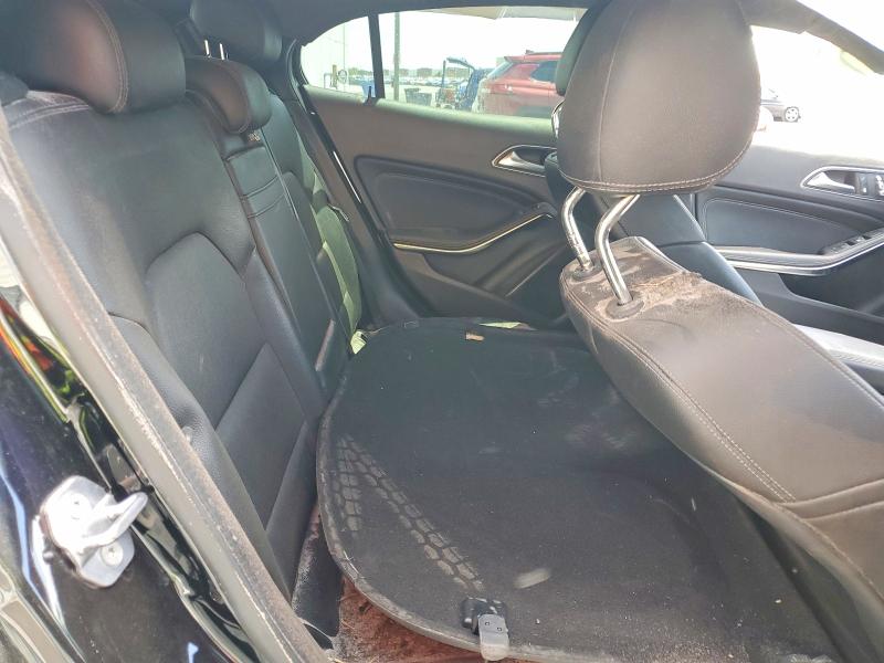 50152486 :رقم المزاد ، WDCTG4EB0JJ515385 vin ، 2018 Mercedes-benz Gla مزاد بيع