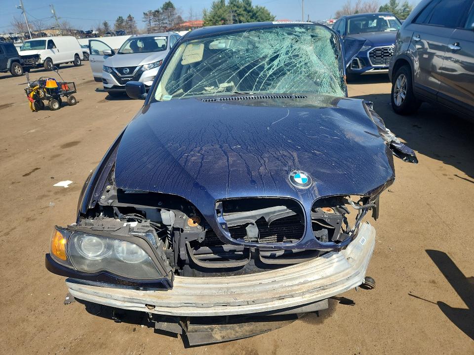 2002 Bmw 325 მანქანა იყიდება აუქციონზე, vin: WBAEU33482PF57419, აუქციონის ნომერი: 48896506