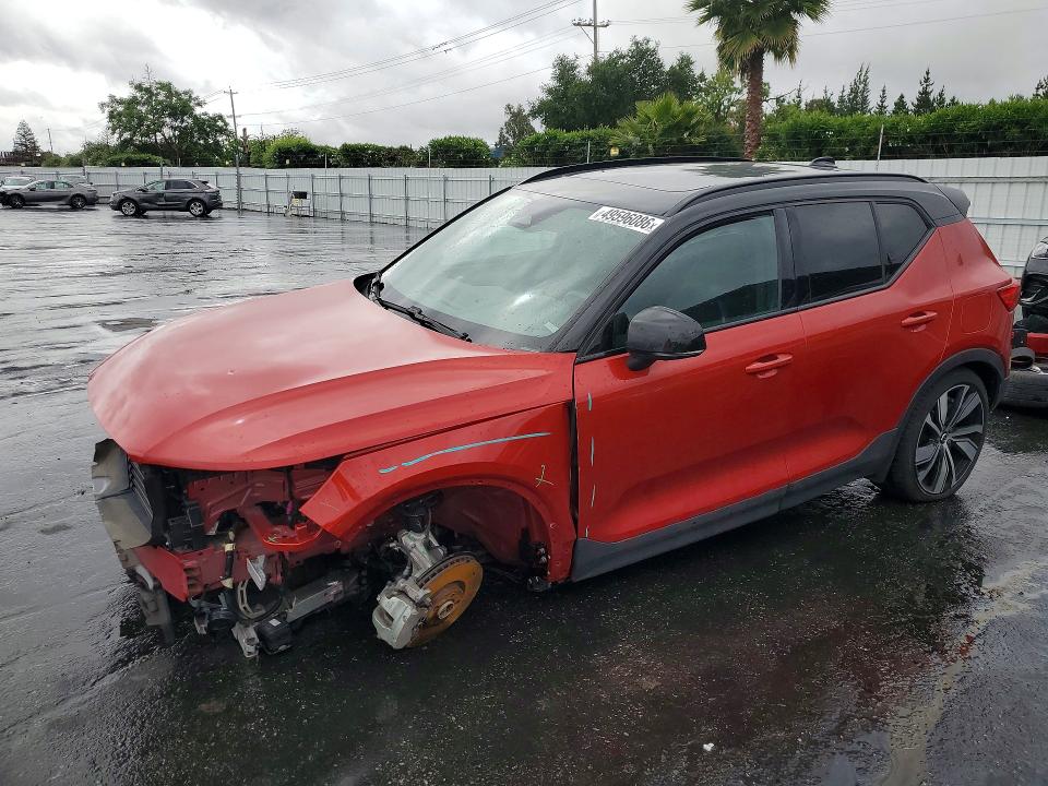 49596086 :رقم المزاد ، YV4ED3UR1N2715317 vin ، 2022 Volvo Xc40 مزاد بيع