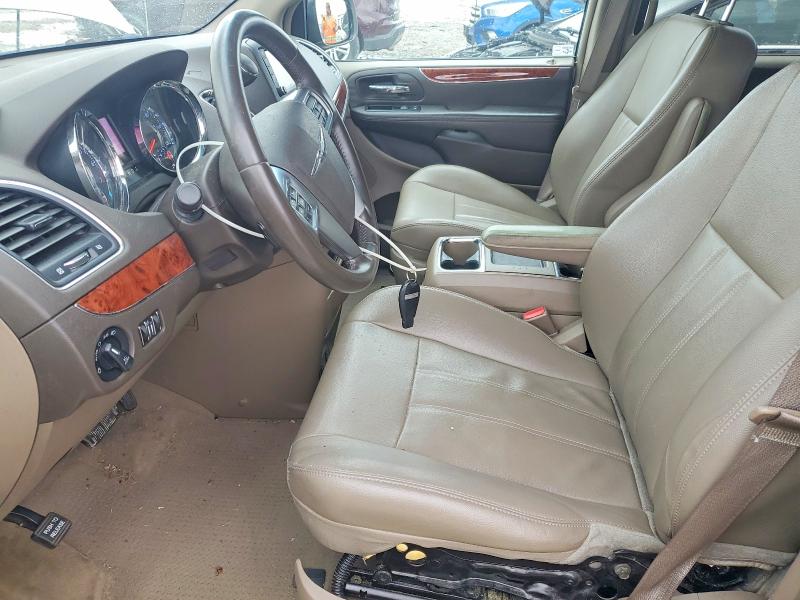 2013 Chrysler Town & Country მანქანა იყიდება აუქციონზე, vin: 2C4RC1BG0DR614136, აუქციონის ნომერი: 48319766