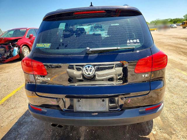 50450696 :رقم المزاد ، WVGAV7AXXJK004181 vin ، 2018 Volkswagen Tiguan Limited مزاد بيع