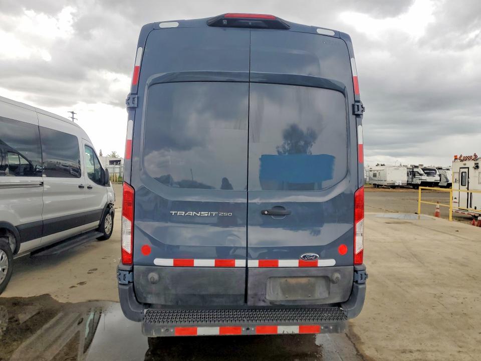2020 Ford Transit მანქანა იყიდება აუქციონზე, vin: 1FTBR3X89LKB26877, აუქციონის ნომერი: 54009166