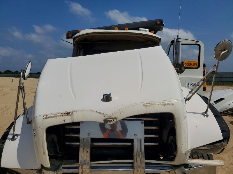 Продажа на аукционе авто 2007 Mack Unknown, vin: 1M2AT04C27M002945, номер лота: 51339086