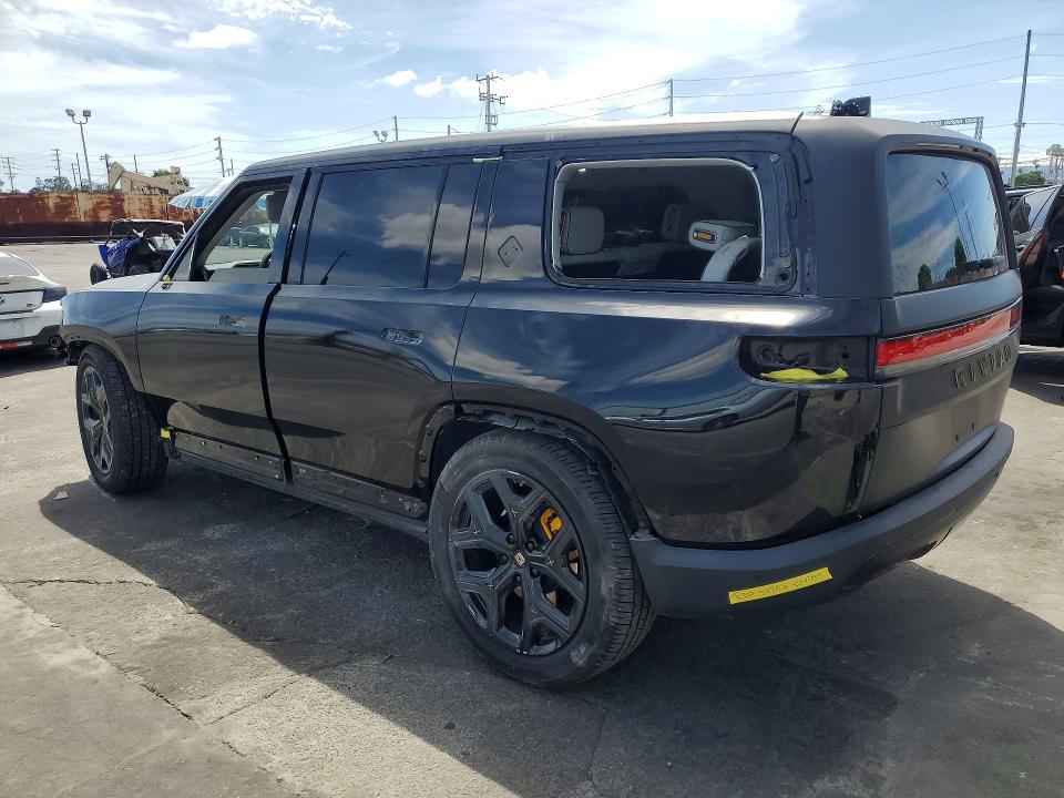 49705566 :رقم المزاد ، 7PDSGABA1PN028086 vin ، 2023 Rivian R1s مزاد بيع