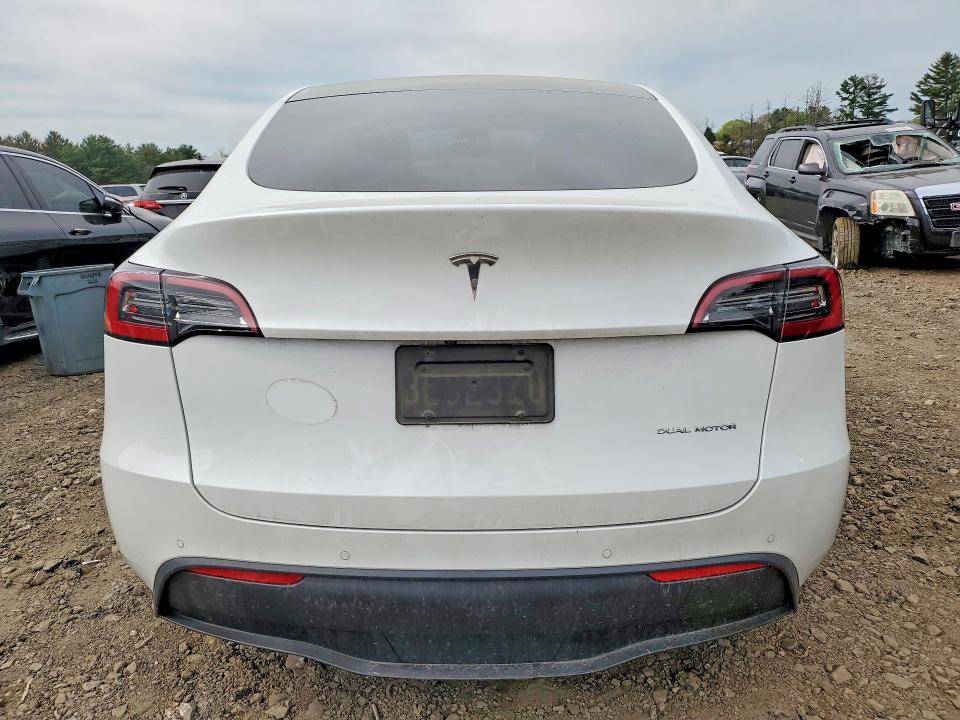 Продажа на аукционе авто 2021 Tesla Model Y, vin: 5YJYGAEE3MF191025, номер лота: 49763176