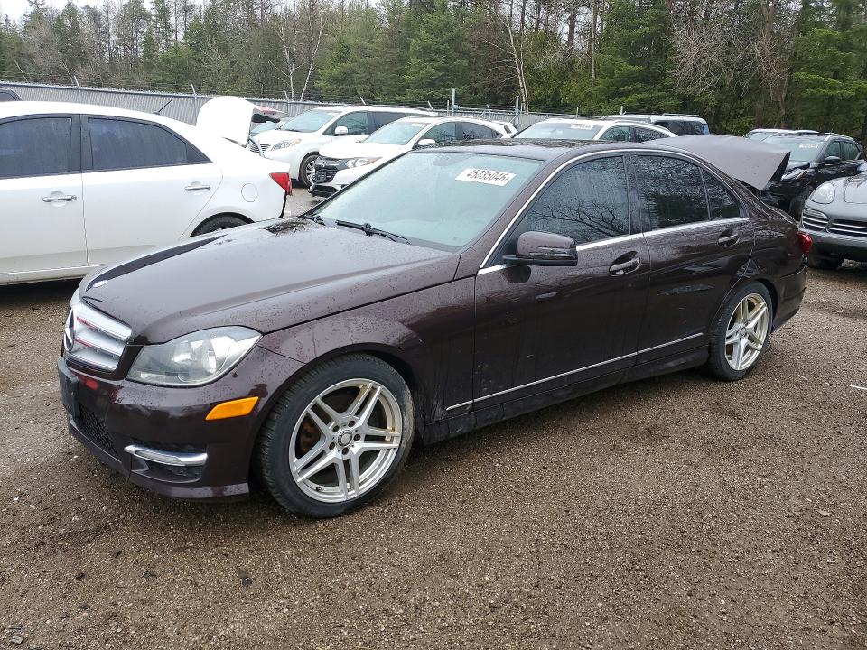 2012 Mercedes-benz C მანქანა იყიდება აუქციონზე, vin: WDDGF8FB7CF913706, აუქციონის ნომერი: 45835046